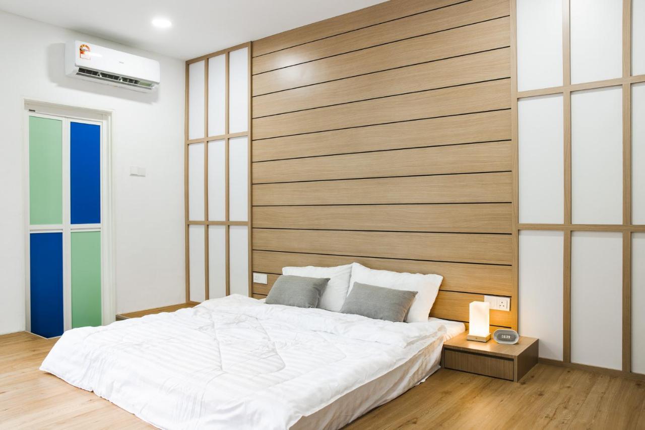Ellin Forest Karaoke & Pool Resort Bukit Tinggi ベントン エクステリア 写真