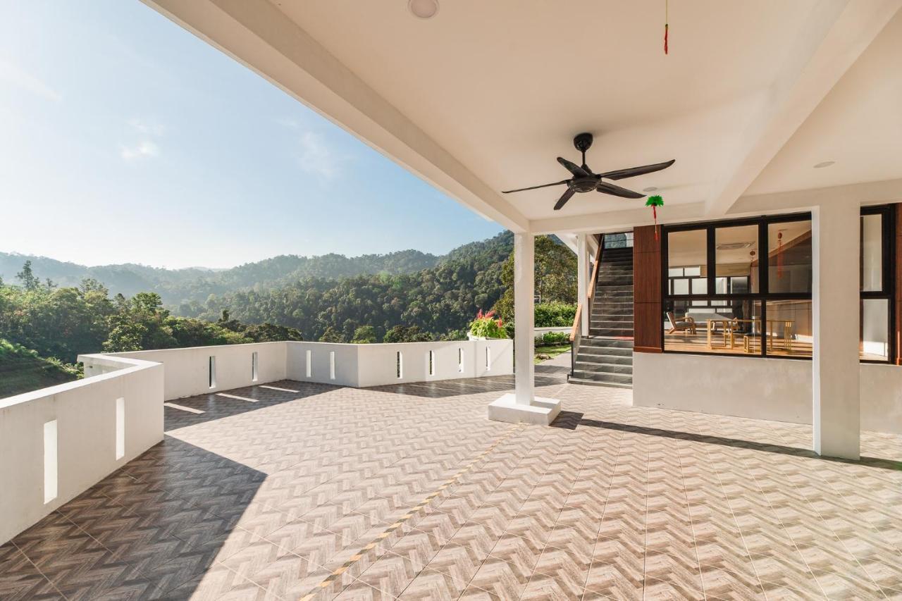Ellin Forest Karaoke & Pool Resort Bukit Tinggi ベントン エクステリア 写真